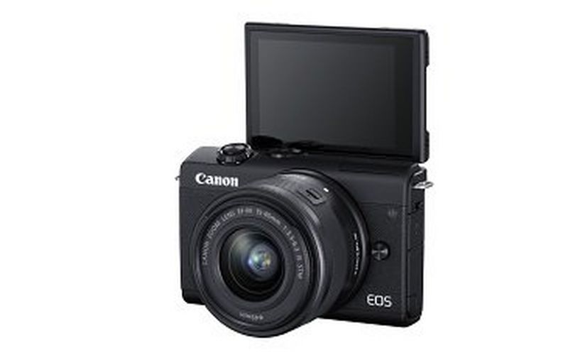 Simply incredible, incredibly simple: professional-looking photos are effortless with the Canon EOS M200 