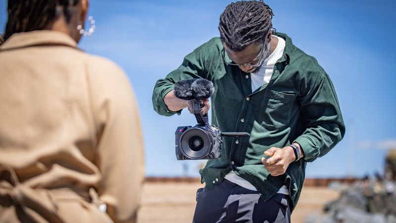 EOS C70, filmare utilizând ecranul LCD