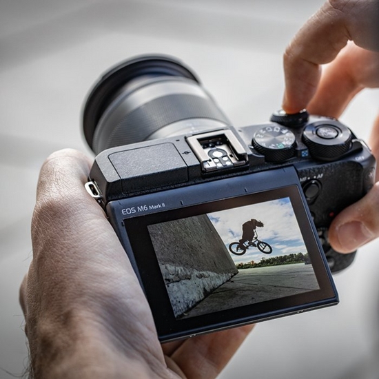 Mirrorless Cameras - Compact System Cameras - Canon Spain