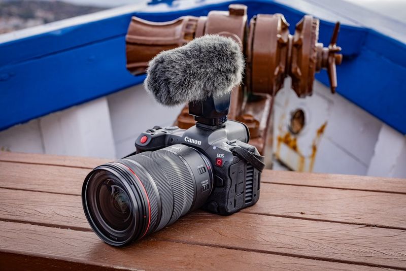 Best Canon cameras for livestreaming setups - Canon Central and North Africa