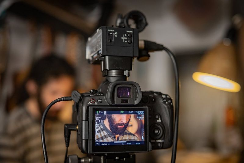 EOS R5 C 