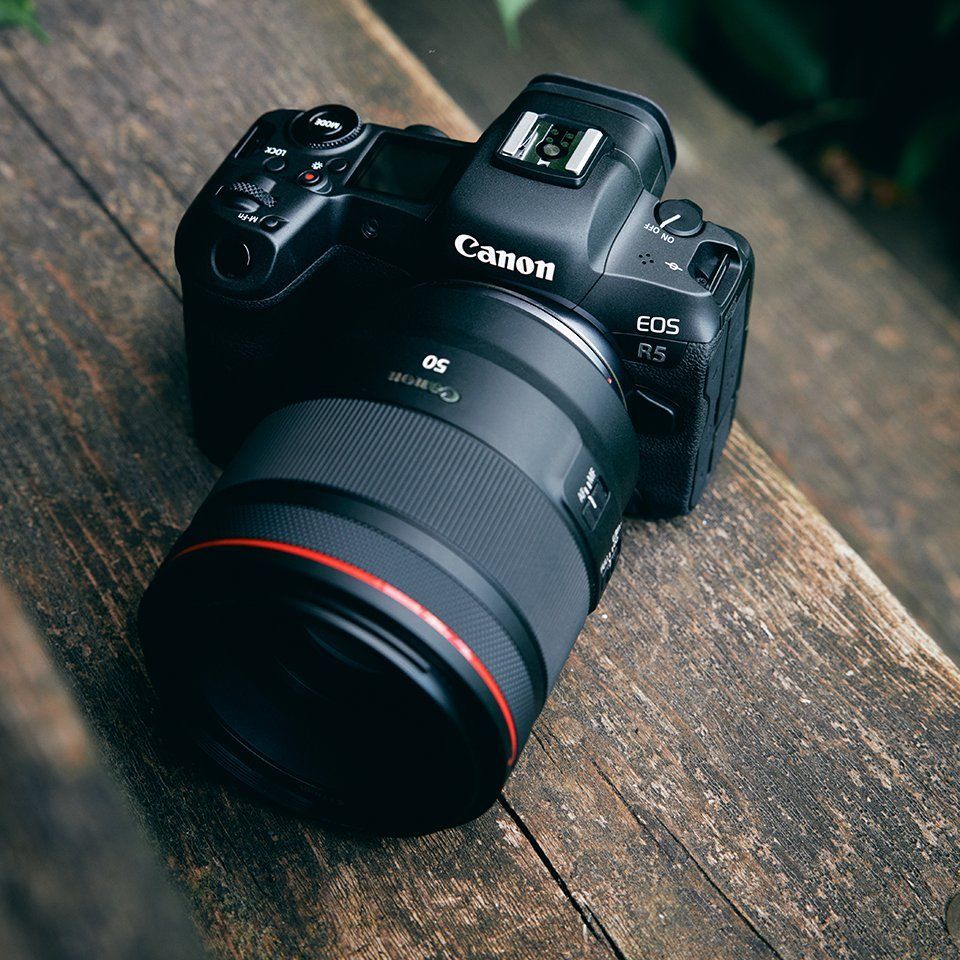 Canon EOS R5