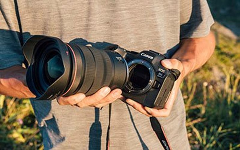 Canon supports Photo Specialists with Camera Store Week 