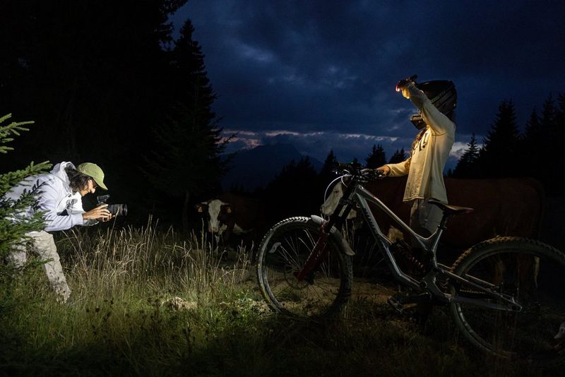 Canon EOS R6 Mark II- Embrace the darkness with Teddy Morellec
