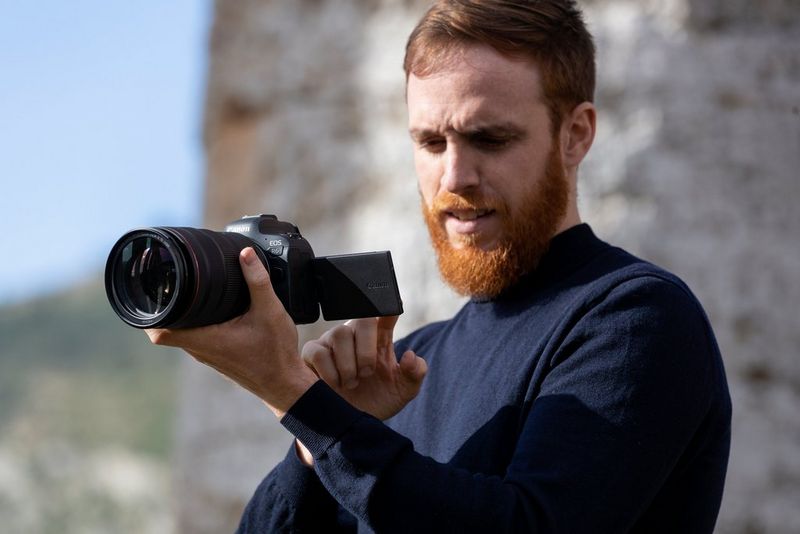 Quelles caméra et matériels de tournage vidéo acheter lorsqu'on débute ?  Filmer un mariage, des vidéos s, un évènement d'entreprise. Par