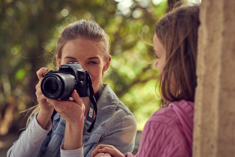 Canon EOS 250D desde 549,00 €, Febrero 2024