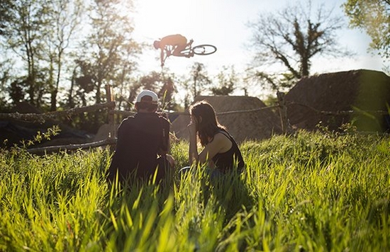 An action-packed photoshoot with a pro