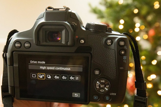 L'impostazione di scatto continuo ad alta velocità su Canon EOS 850D.