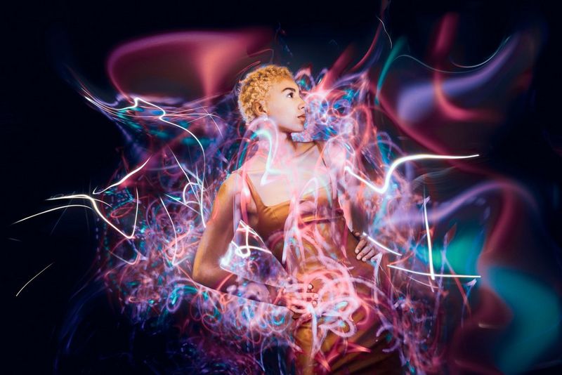 How to hide yourself in a light painting photo shoot [updated