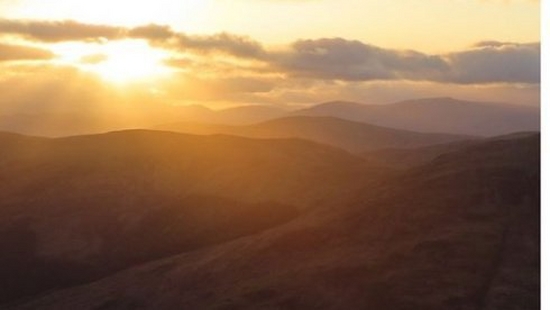 How the Munro Moonwalker shoots mountain views