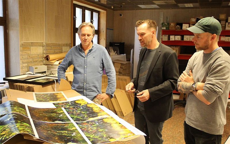 Drømmeaktig kunst hvor det analoge forenes med det digitale