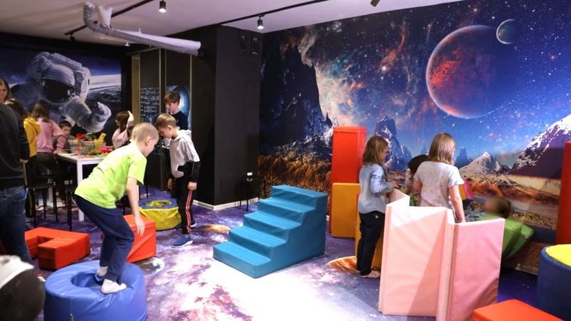 Sparking children's imagination and creativity with print