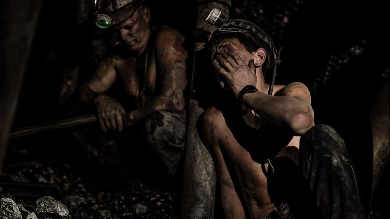 Male mine workers in Romania shot on the Canon EOS R & RF 50mm F1.2L USM