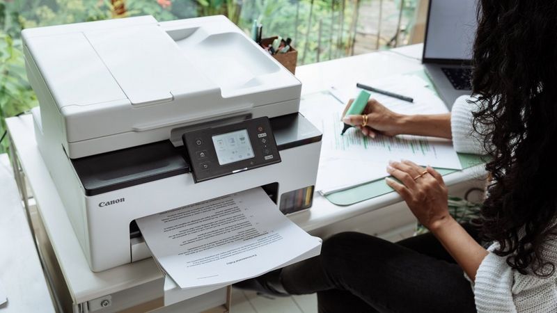 Petites imprimantes de bureau à la maison — Boutique Canon Suisse