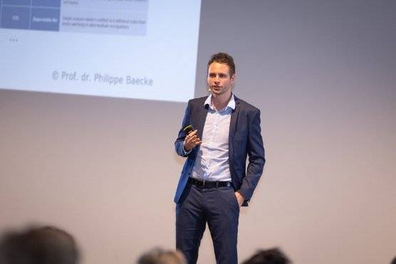 Philippe Baecke presenting at Future Promotional Forum 2018