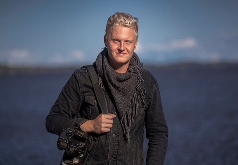 Photographer and Canon Ambassador Jonas Classon with his Canon camera.