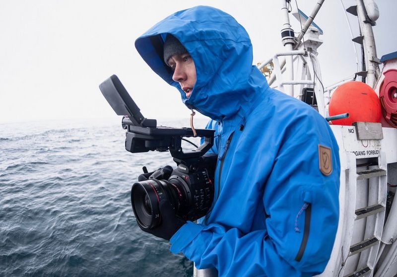 Photographer and Canon Ambassador Valtteri Hirvonen with his Canon camera.