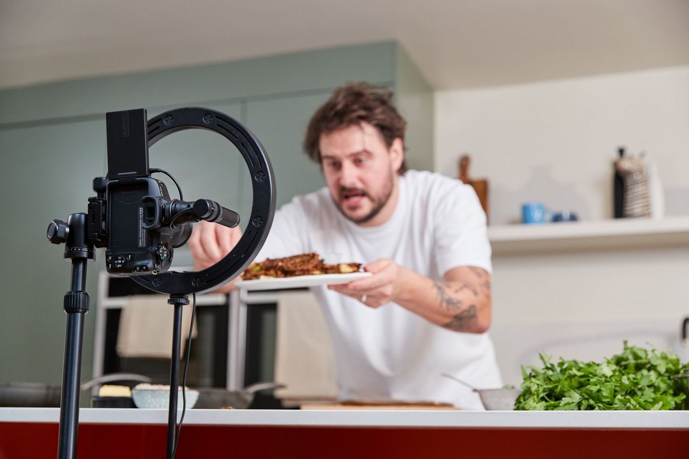 Canon EOS R50: Configuración para hacer selfies de estilo de vida/fotos de comidas