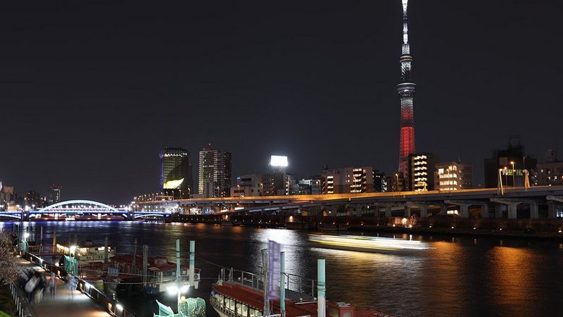 Nightscapes are brought to life with a long exposure and a super sharp lens like the RF 14-35mm F4L IS USM. At 35mm, this view is like a human perspective and puts you right in the picture.