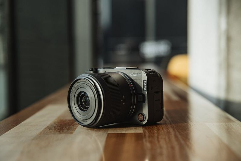RF-S 14-30mm F4-6.3 IS STM PZ