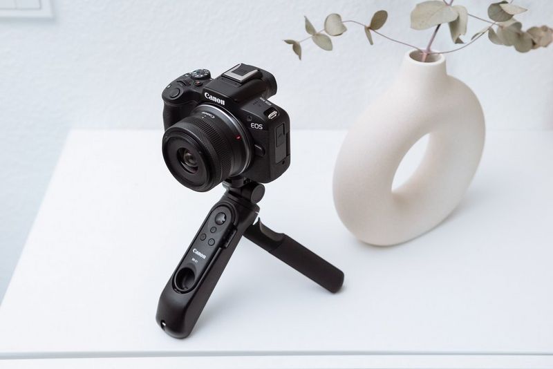 Canon EOS R50 — снимайте в формате UHD 4K при 30p