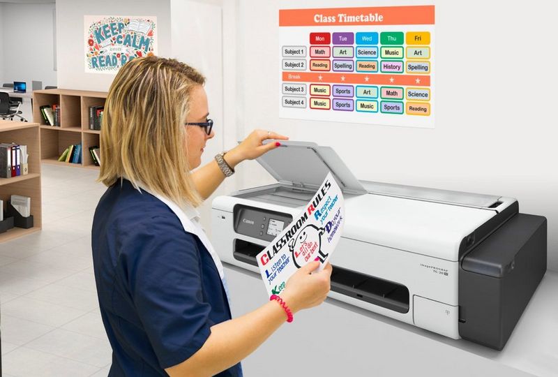 Epson lanza una impresora fotográfica comercial compacta que admite una  amplia gama de formatos - Gráficas