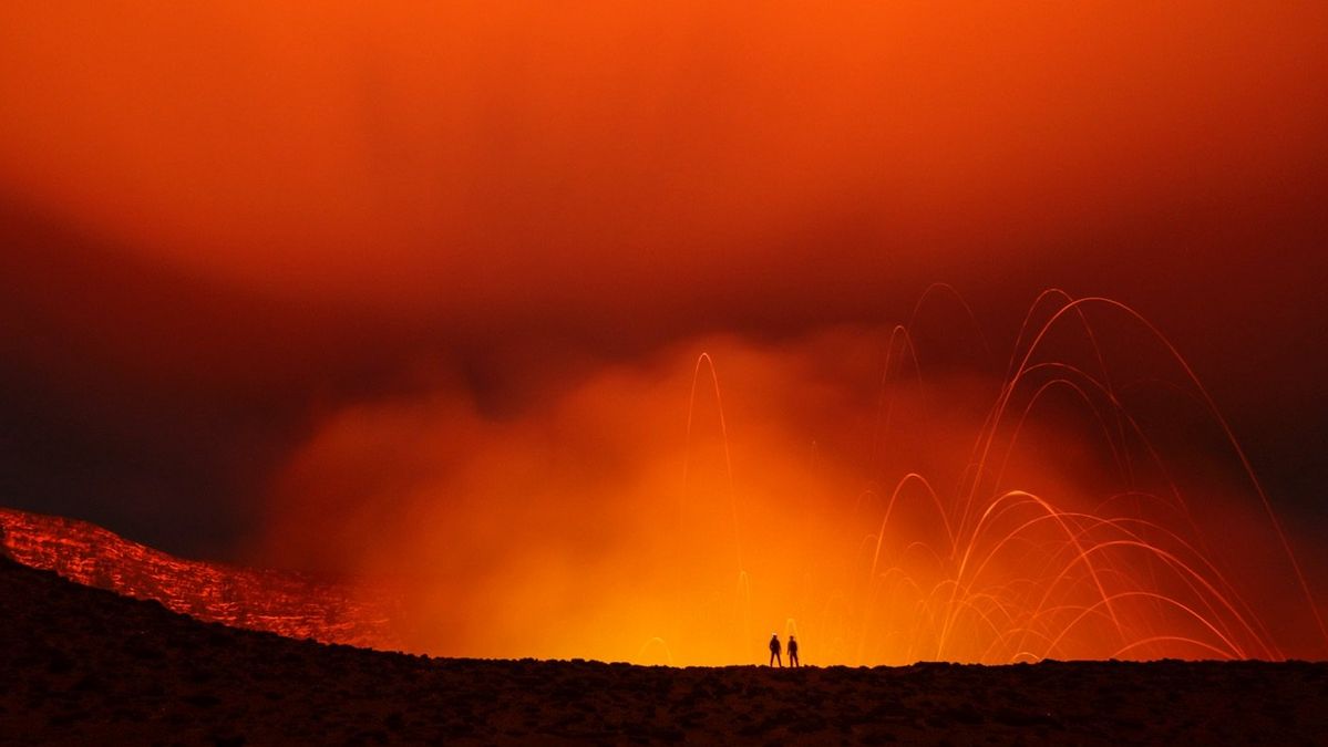 Vanuatu volcano lava captured on ֽ_격-