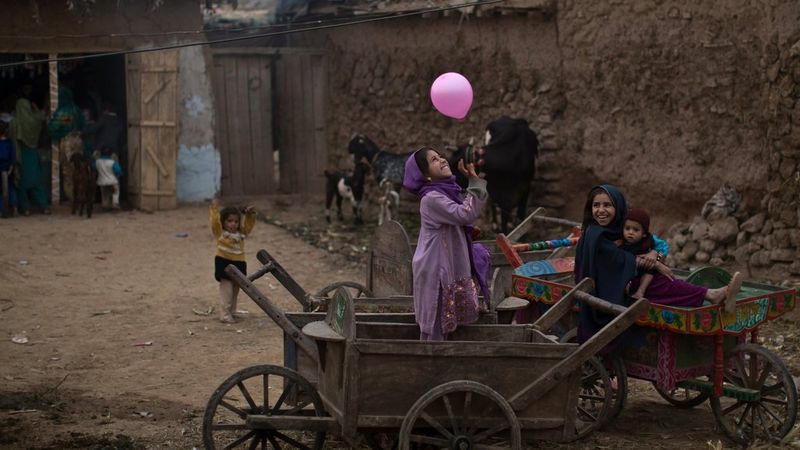 « A Smile in the Rubble » (Un sourire parmi les décombres) de Muhammed Muheisen