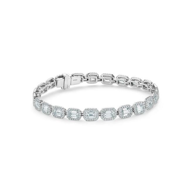 Aura bracelet with emerald-cut diamonds in white gold