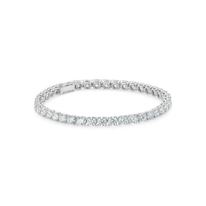 DB Classic eternity line bracelet with 0.20 ct round brilliant diamonds in white gold