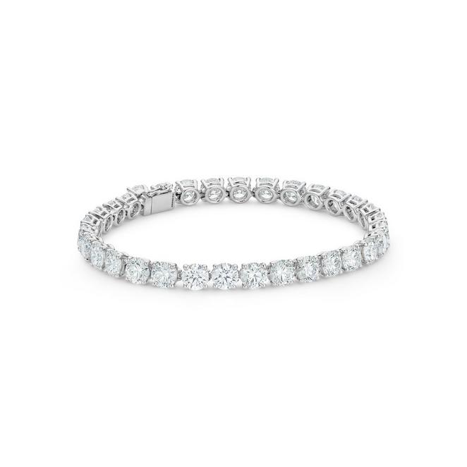 DB Classic eternity line bracelet with 0.50 ct round brilliant diamonds in platinum