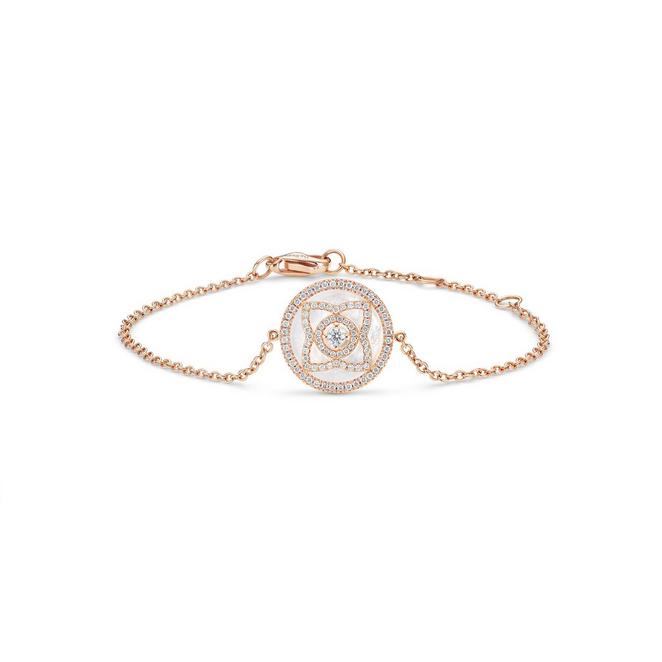 Enchanted Lotus bracelet in rose gold and white mother-of-pearl