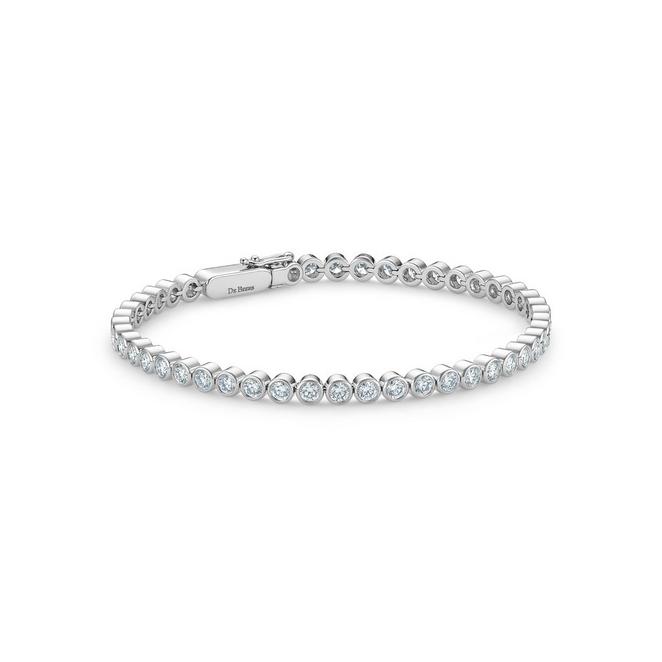 DB Classic eternity line bezel-set bracelet with round brilliant diamonds in white gold
