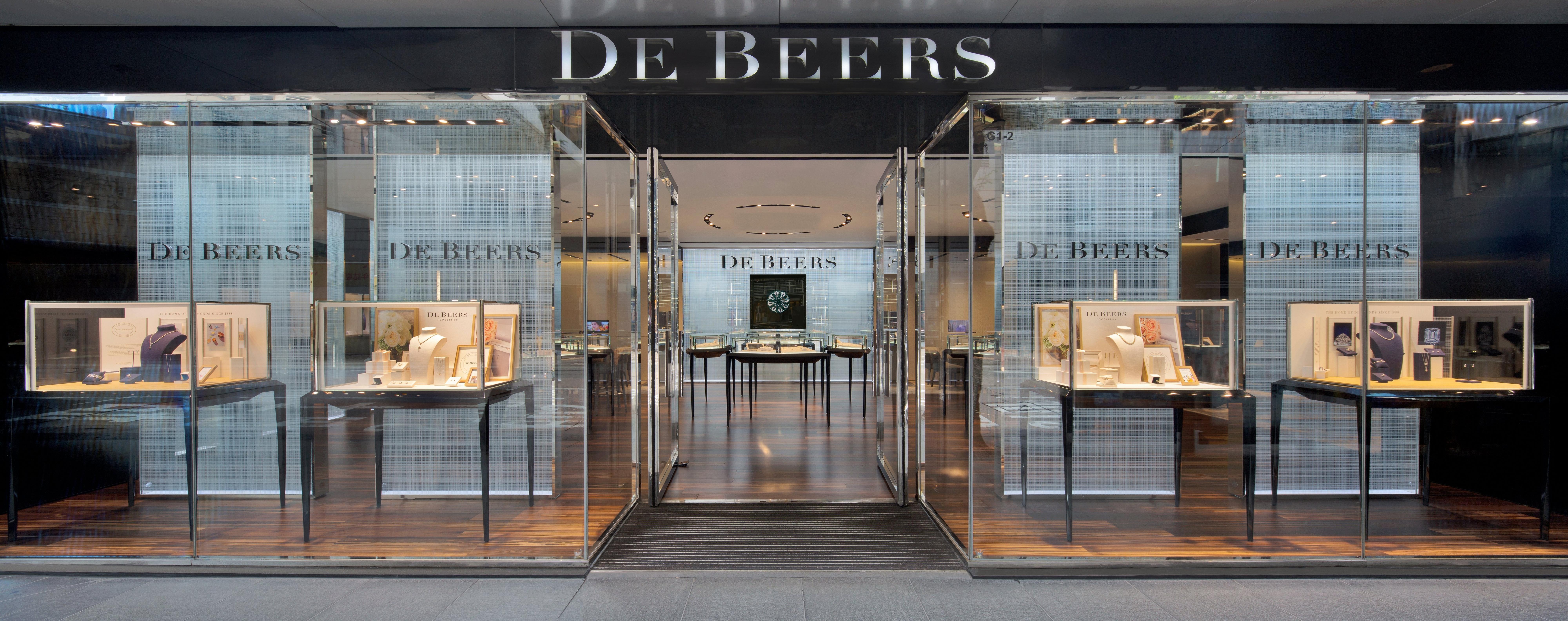 De Beers Jewelers Hong Kong Landmark Store