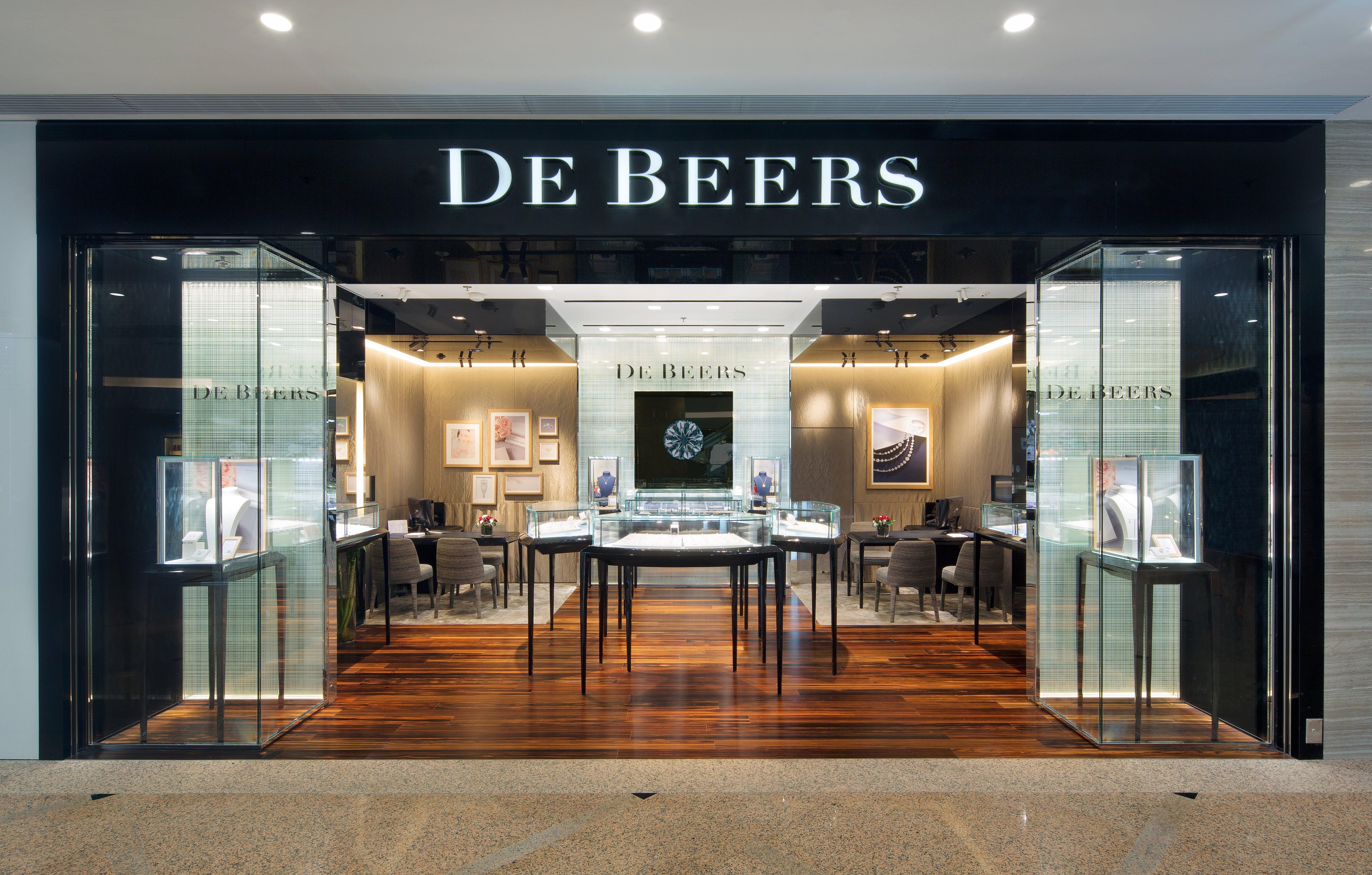 De Beers Jewelers Shanghai ITC Store