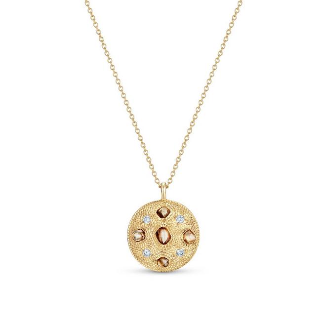 Talisman medal in yellow gold 17 mm