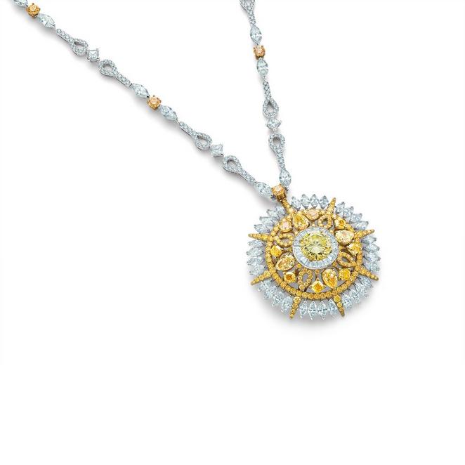 Diamond Legends by De Beers, Ra medallion necklace