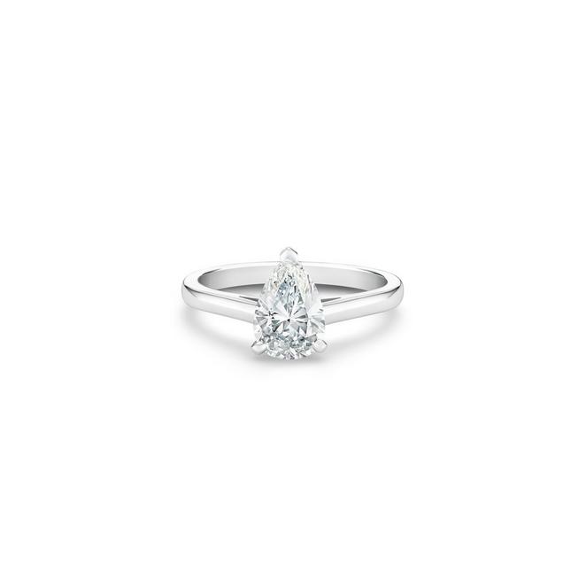 DB Classic solitaire ring with a pear-shaped diamond in platinum