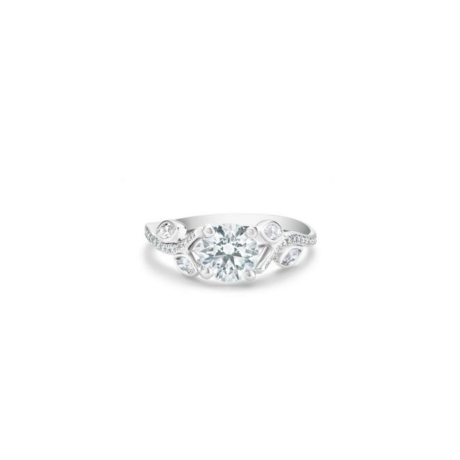 Adonis Rose solitaire ring with a round brilliant diamond in platinum