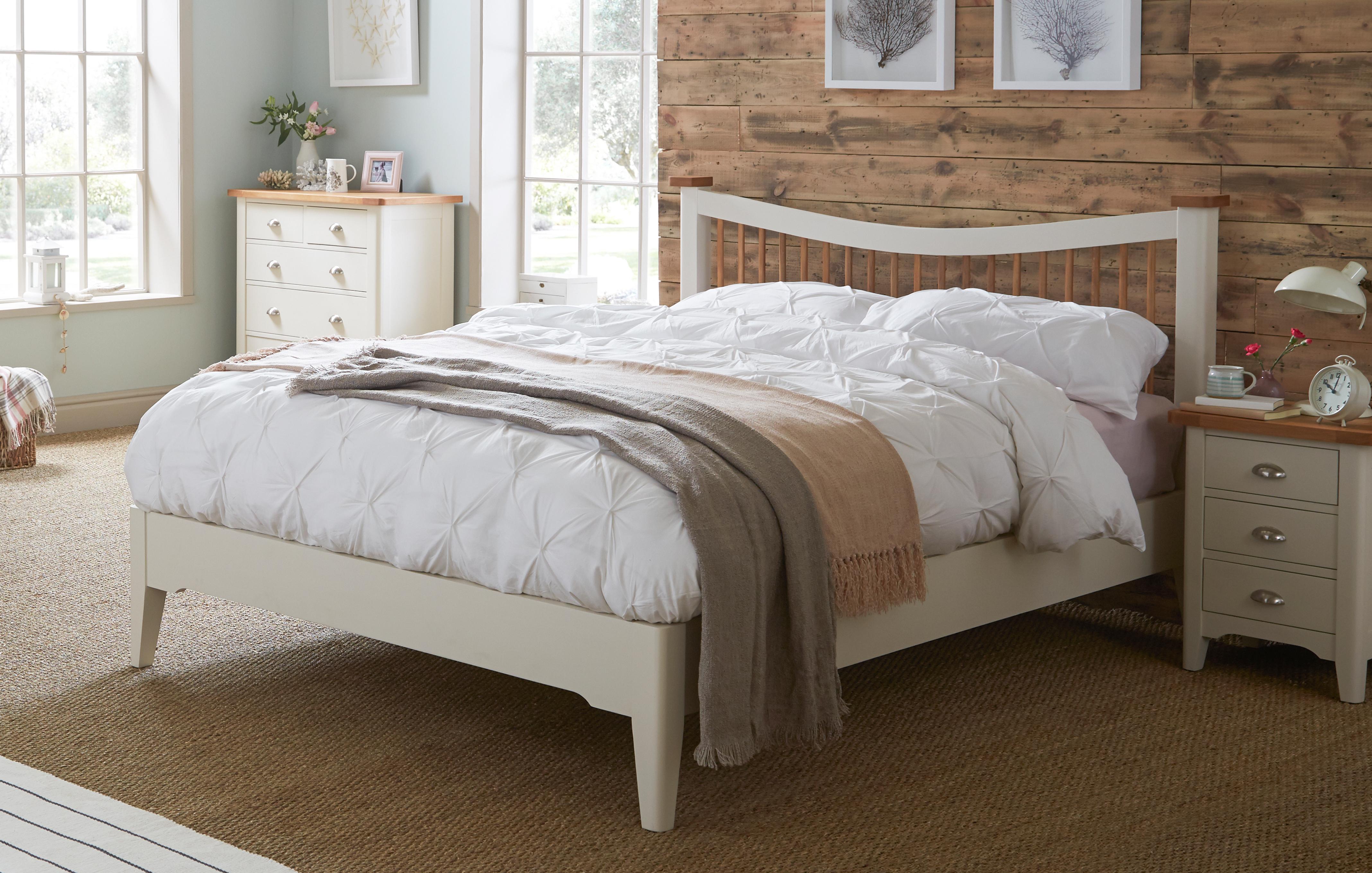 Double beds & mattresses for your bedroom | DFS