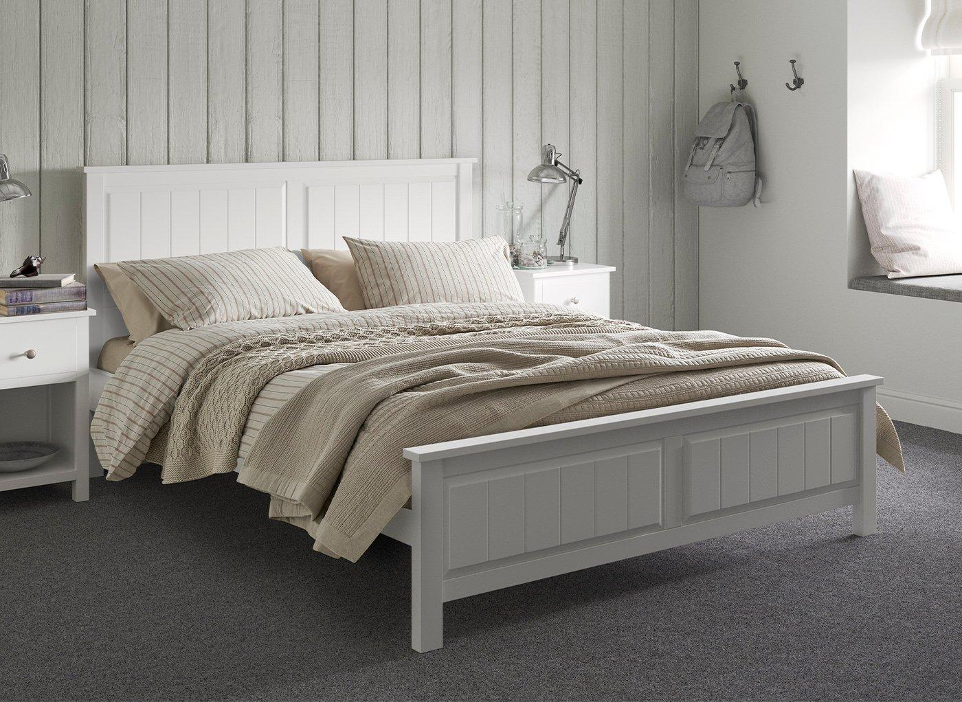 Featured image of post Wooden Bed Frames Single Uk / We search the world over to find new and interesting designs, traditional looks, and contemporary pieces that are decorative and.