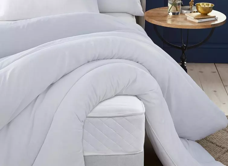 Silentnight Hibernate Duvet Dreams