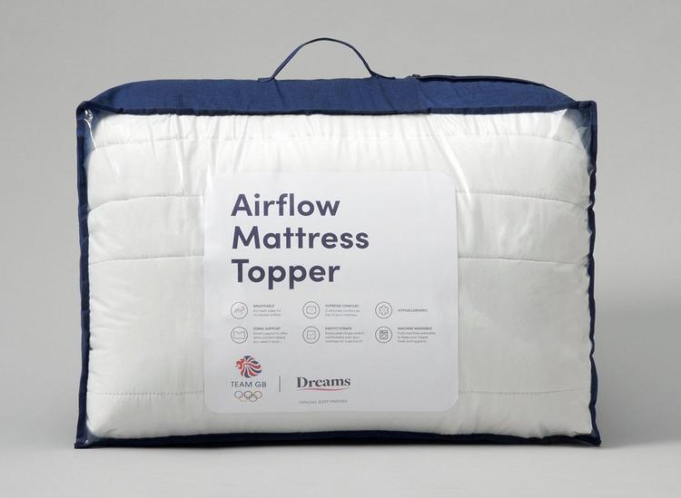 Air flow outlet mattress pad