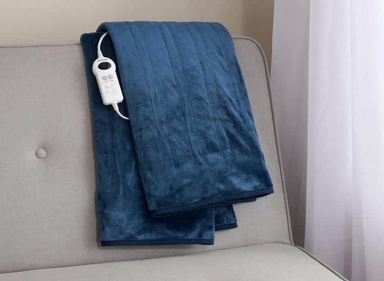 Battery powered heated throw sale