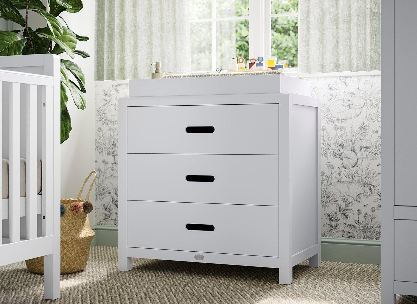 Dreams chest store of drawers