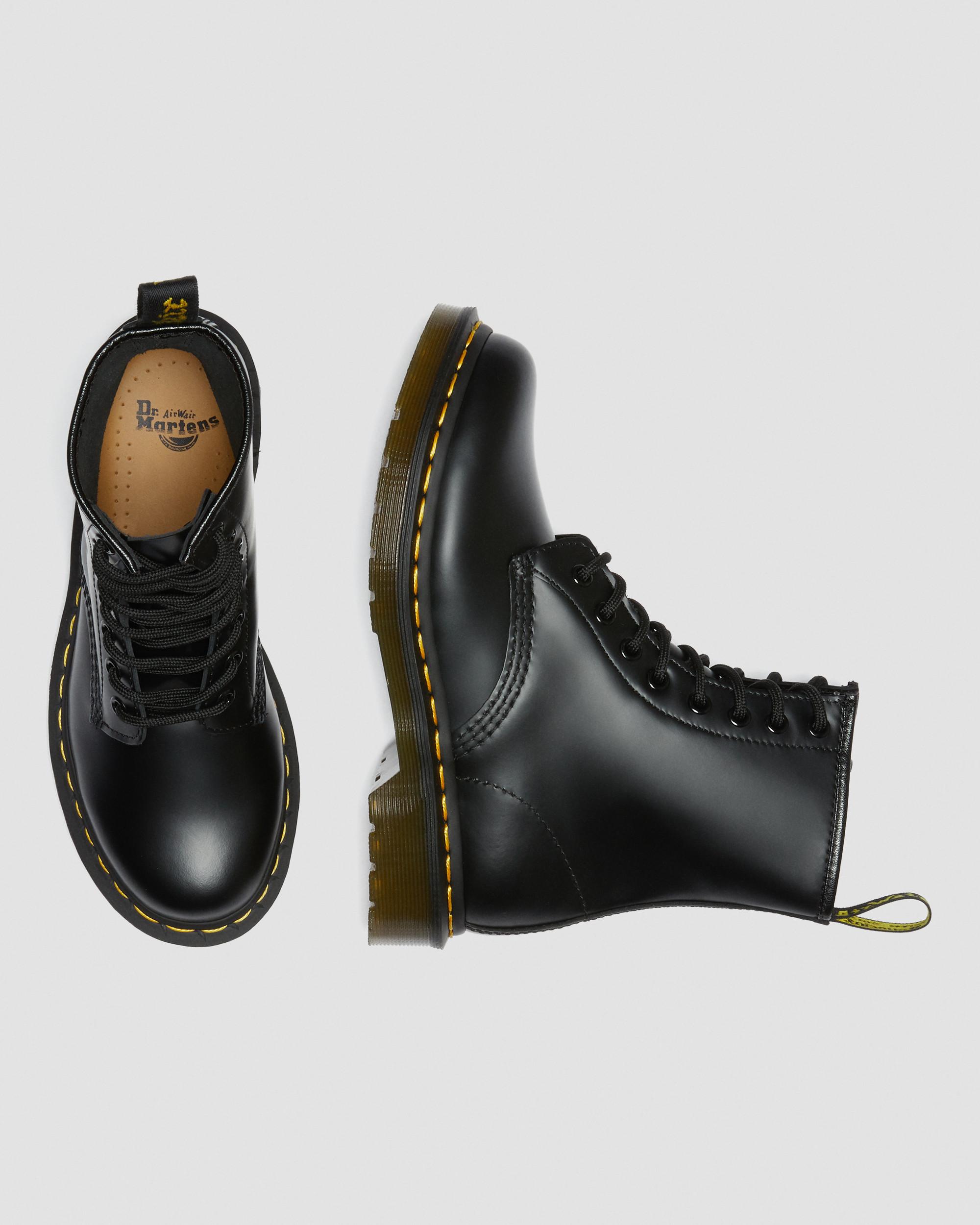 Smooth Leather Lace Up Boots 