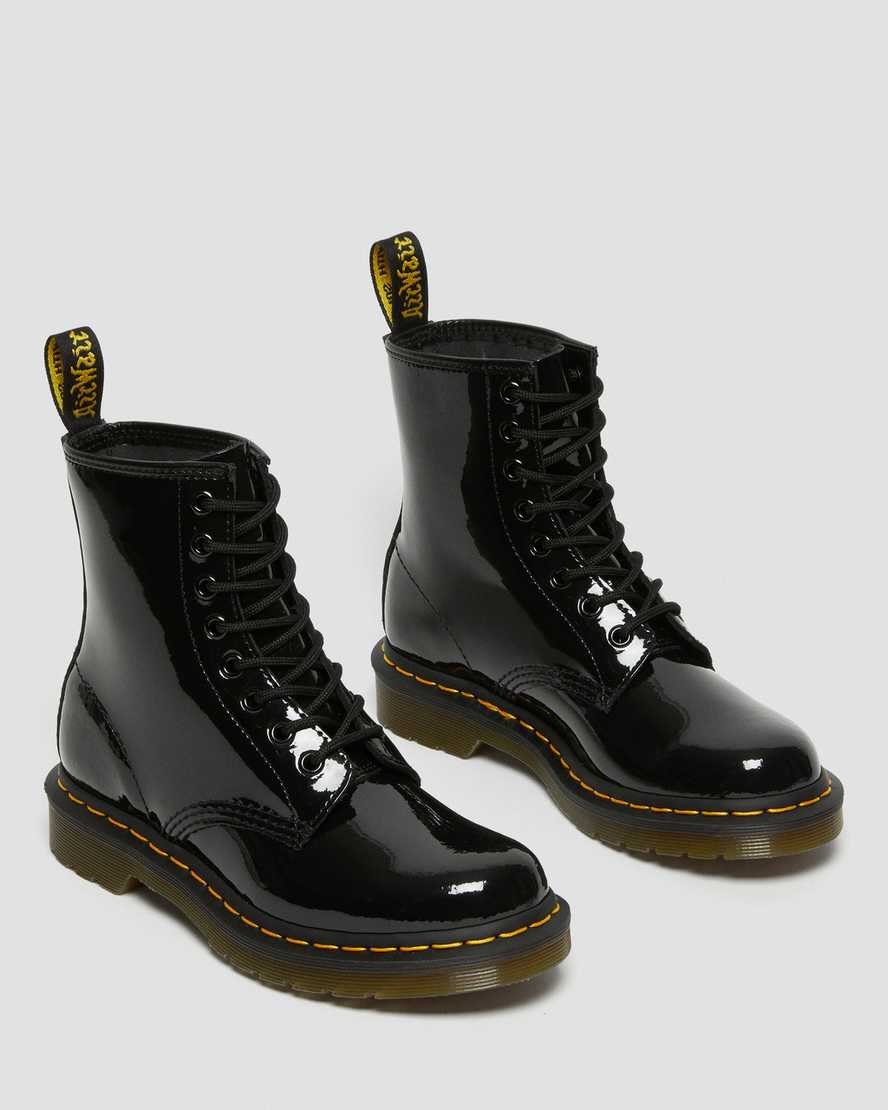 https://i1.adis.ws/i/drmartens/11821011.89.jpg?$large$1460 Women's Patent Leather Lace Up Boots | Dr Martens