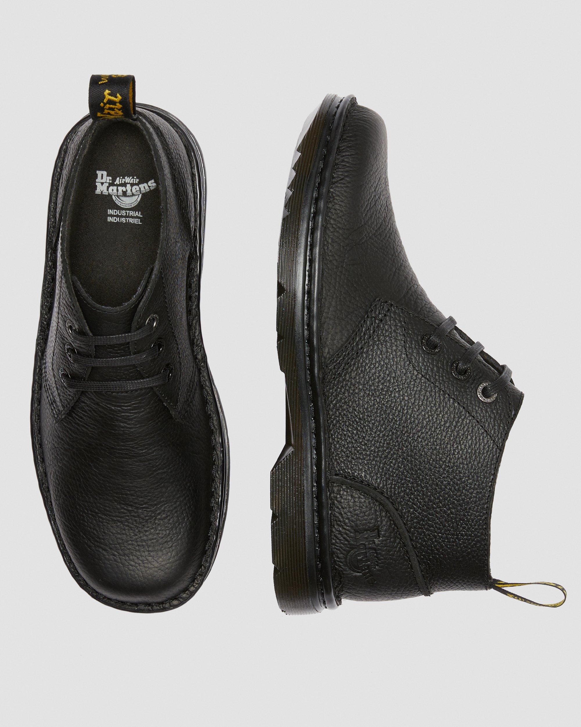 slip resistant chukka boots