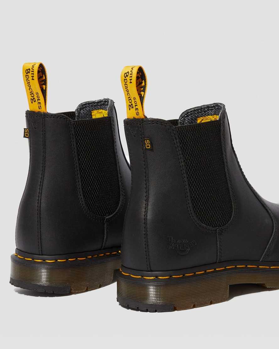 https://i1.adis.ws/i/drmartens/23115001.87.jpg?$large$Fellside Full Grain Chelsea Work Boots | Dr Martens