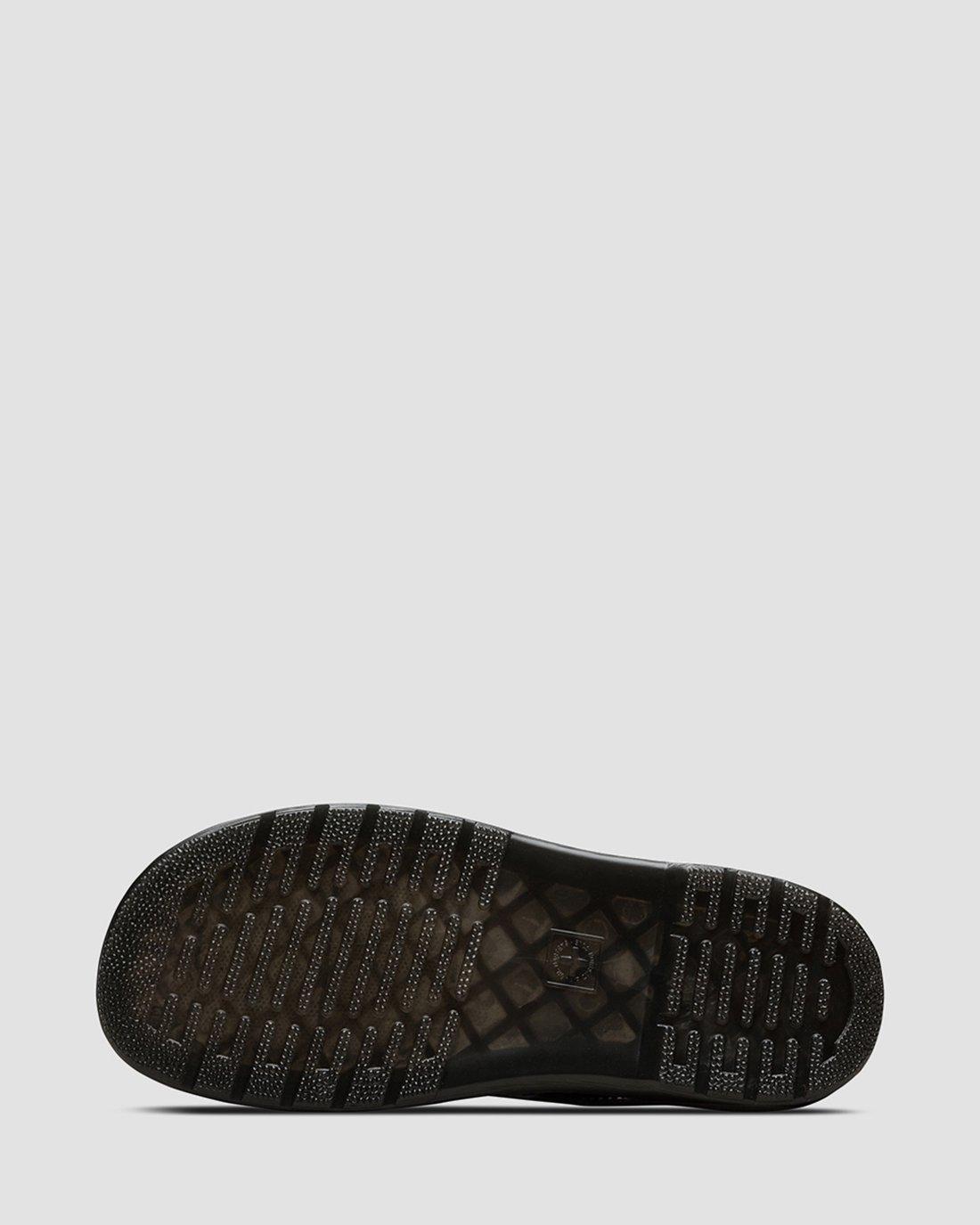 dr martens carolyn